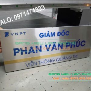 Bảng phòng inox, biển inox gập chân, bảng tên inox, biển tên kim loại