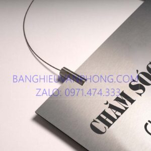 Đầu treo bảng dầy 3mm, kit treo biển 5mm, dây treo mica mỏng, dây treo bảng alumi