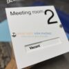 Bảng phòng họp trạng thái, bảng trượt phòng họp vuông, bảng meeting room mica, bảng đẩy kéo phòng họp